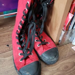 Demonia Converse lookalike